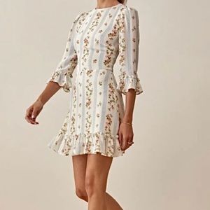 NWT Reformation Doutzen Dress in Surrey Size 4